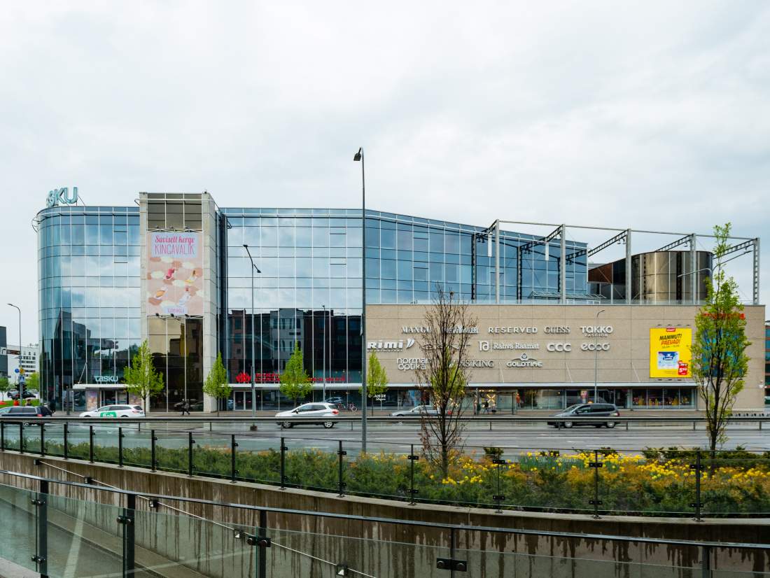 Kesku, Shopping Center, Einkaufszentrum in Tartu, Estland, E-Estonia, modernes Einkaufszentrum, Digitalisierung, Wirtschaftlicher Aufschwung, Digitaler Wandel, digitaler Staat